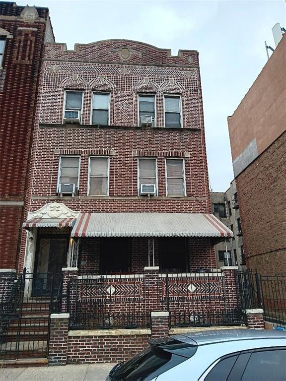 Multi-Family in Crown Heights - Park  Brooklyn, NY 11213