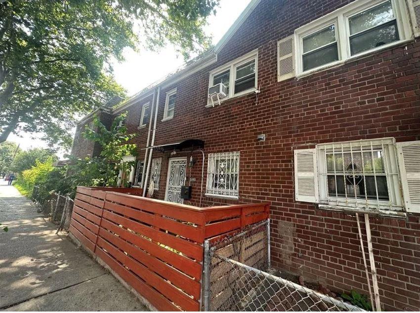 Single Family Linden  Brooklyn, NY 11207, MLS-489711-14