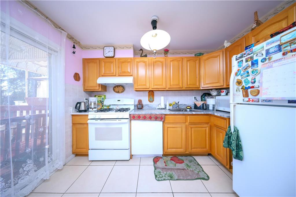 Single Family Townsend  Staten Island, NY 10304, MLS-490162-11