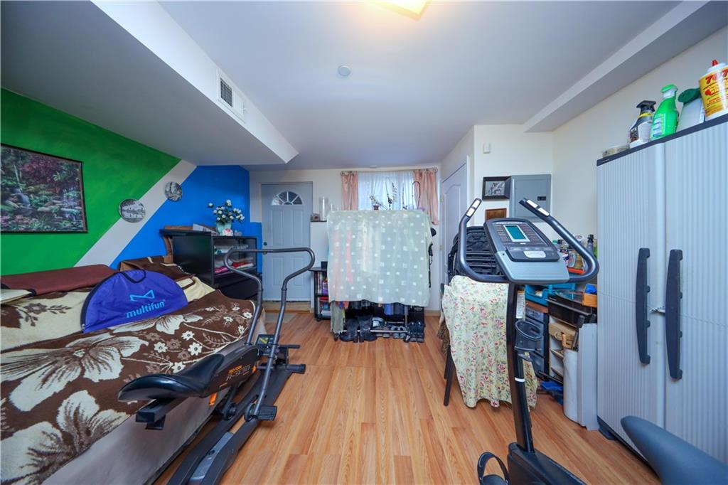 Single Family Townsend  Staten Island, NY 10304, MLS-490162-12