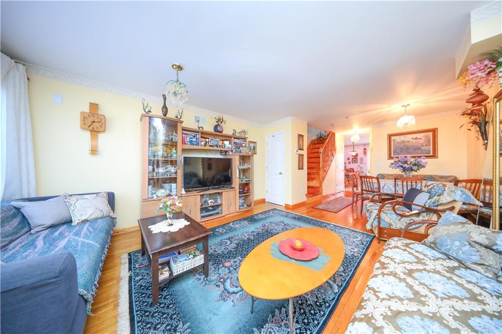 Single Family Townsend  Staten Island, NY 10304, MLS-490162-14