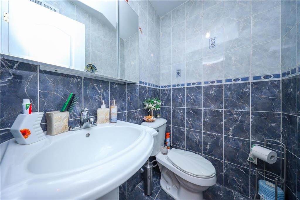 Single Family Townsend  Staten Island, NY 10304, MLS-490162-5