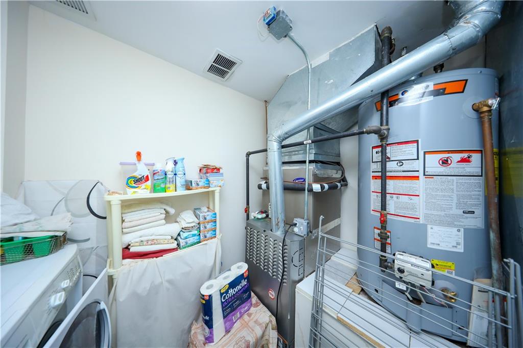 Single Family Townsend  Staten Island, NY 10304, MLS-490162-6