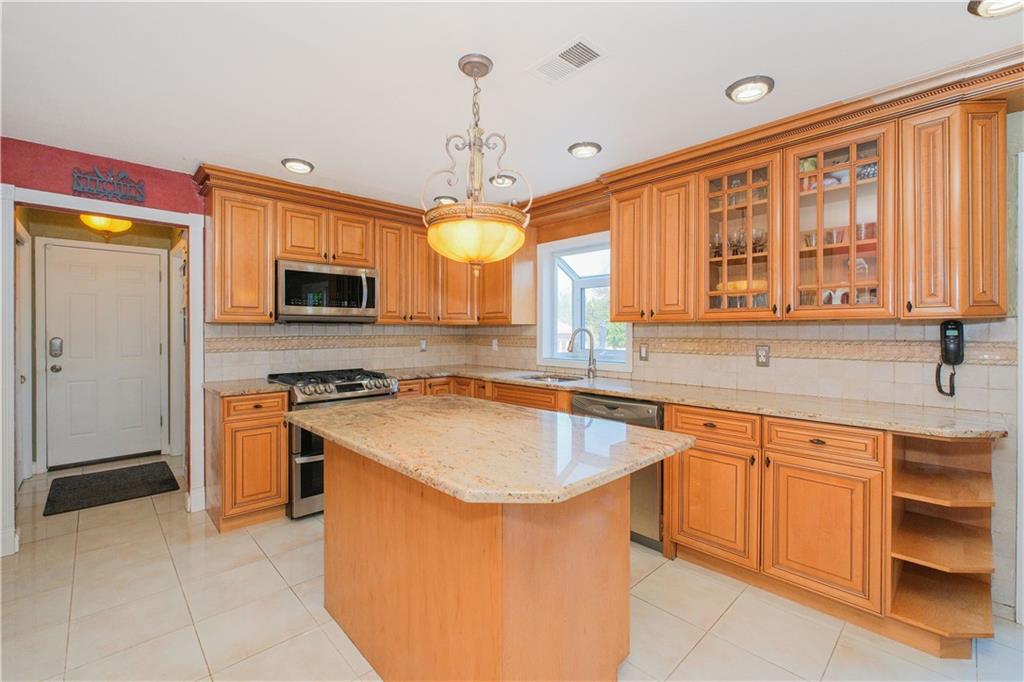 Single Family Haywood  Staten Island, NY 10307, MLS-493252-11