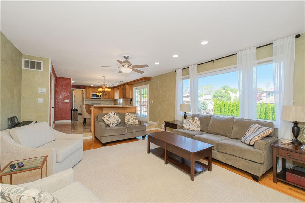 Single Family Haywood  Staten Island, NY 10307, MLS-493252-15