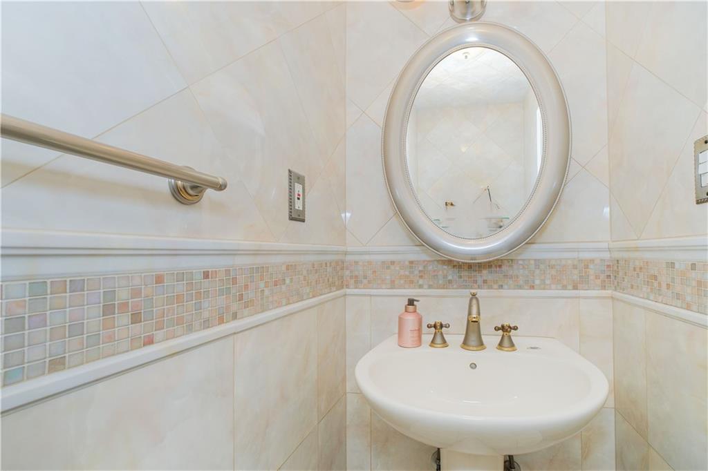 Single Family Haywood  Staten Island, NY 10307, MLS-493252-16