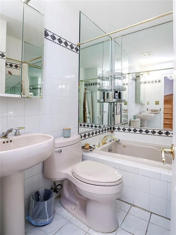 Single Family Fairlawn  Staten Island, NY 10308, MLS-493985-21