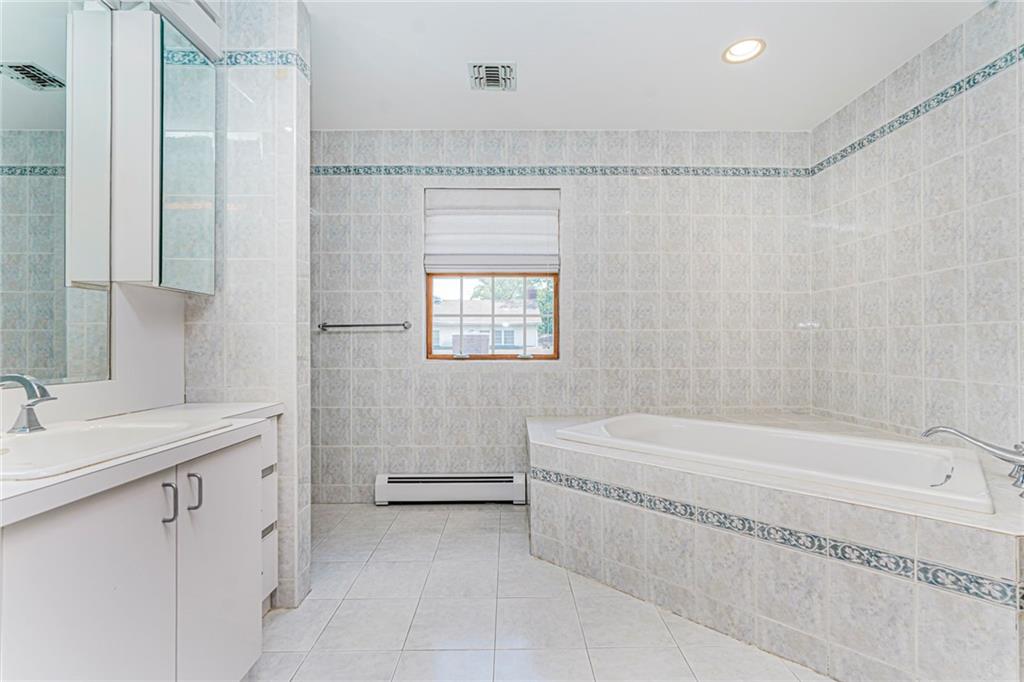 Single Family Longfellow  Staten Island, NY 10301, MLS-494586-25