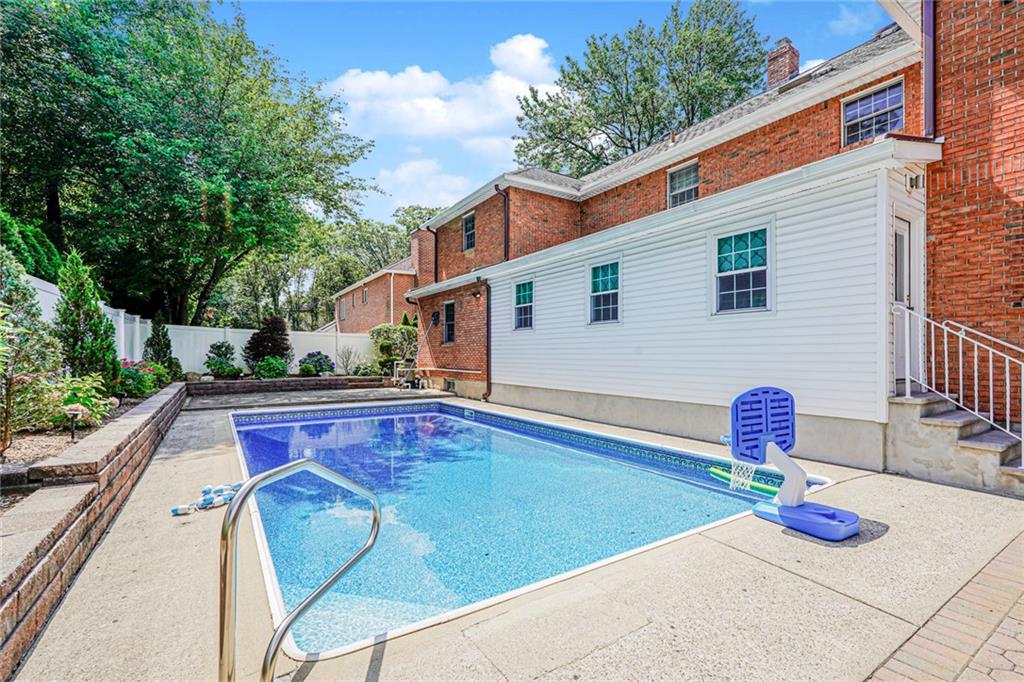 Single Family Longfellow  Staten Island, NY 10301, MLS-494586-48