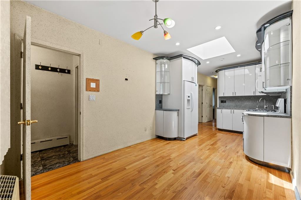 Single Family 27th  Brooklyn, NY 11235, MLS-494963-10