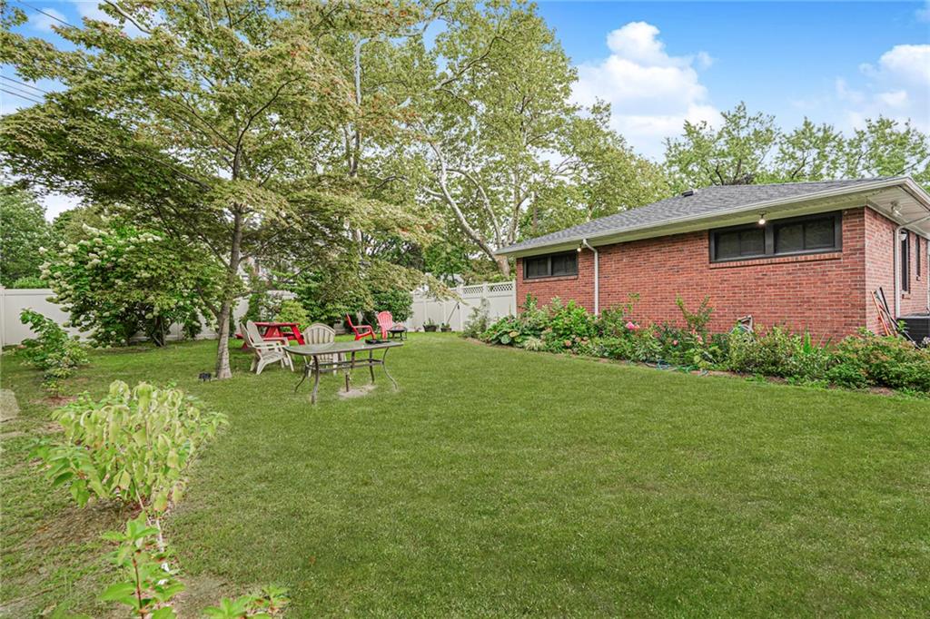 Single Family Brentwood  Staten Island, NY 10301, MLS-495206-29