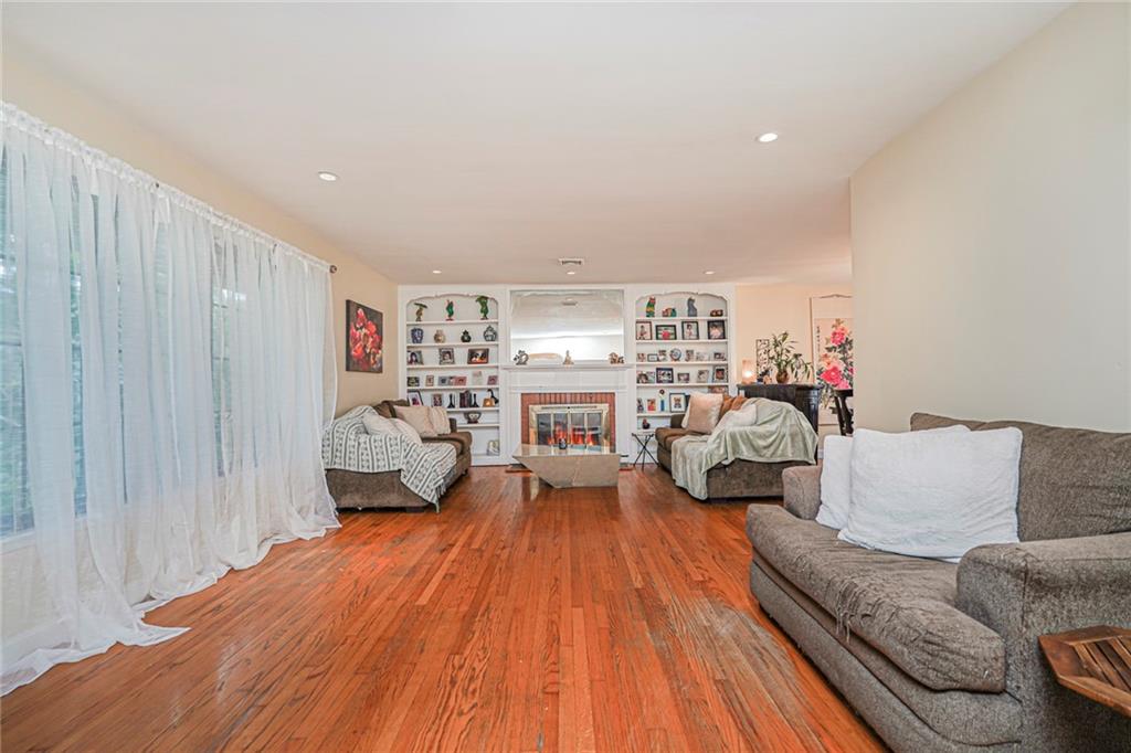 Single Family Brentwood  Staten Island, NY 10301, MLS-495206-6