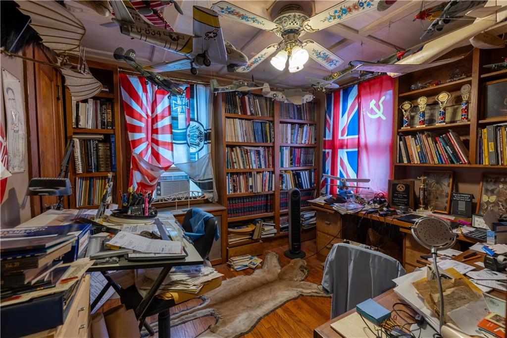 Single Family Decker  Staten Island, NY 10302, MLS-495214-16