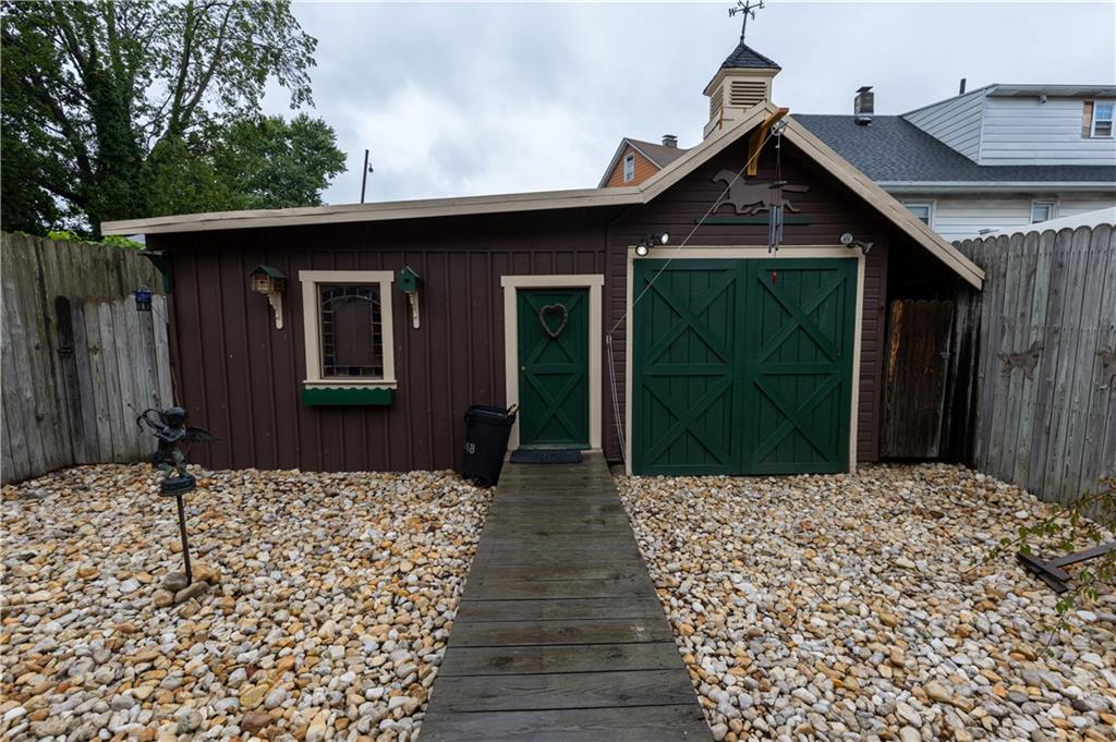 Single Family Decker  Staten Island, NY 10302, MLS-495214-29