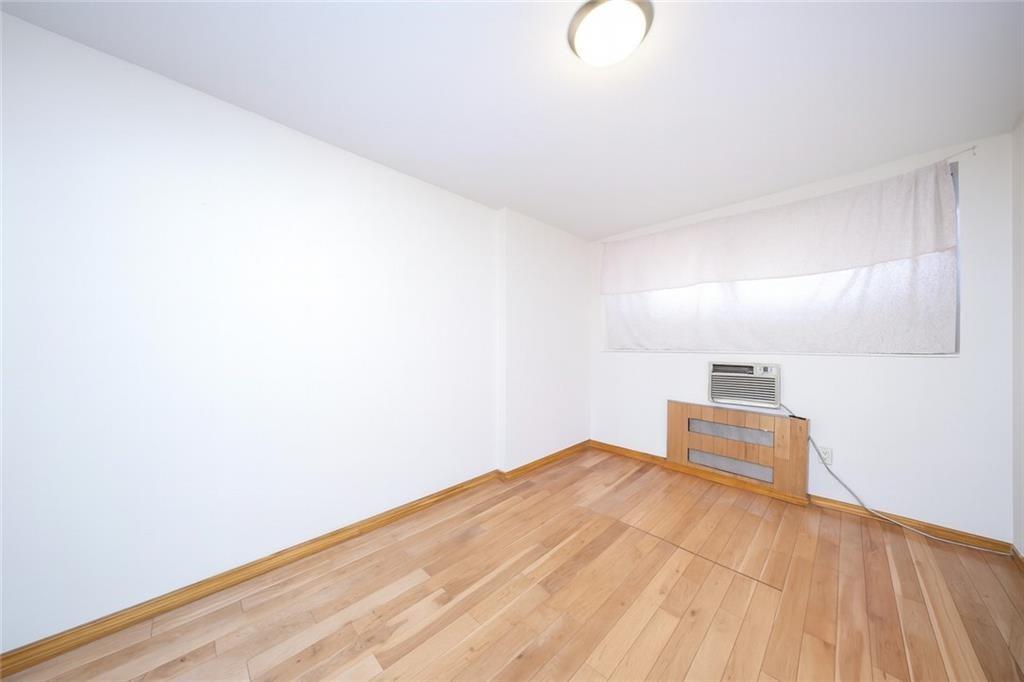 Single Family 26th  Brooklyn, NY 11229, MLS-495275-7