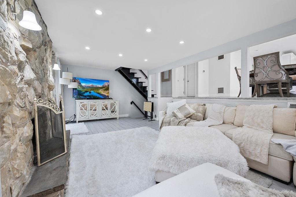 Single Family Goller  Staten Island, NY 10314, MLS-495378-13