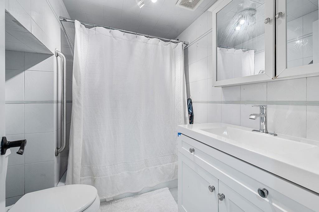 Single Family Goller  Staten Island, NY 10314, MLS-495378-17