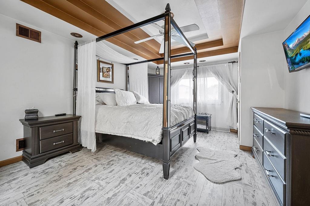 Single Family Goller  Staten Island, NY 10314, MLS-495378-23