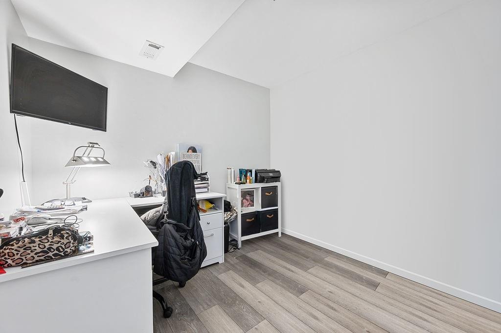 Single Family Goller  Staten Island, NY 10314, MLS-495378-25