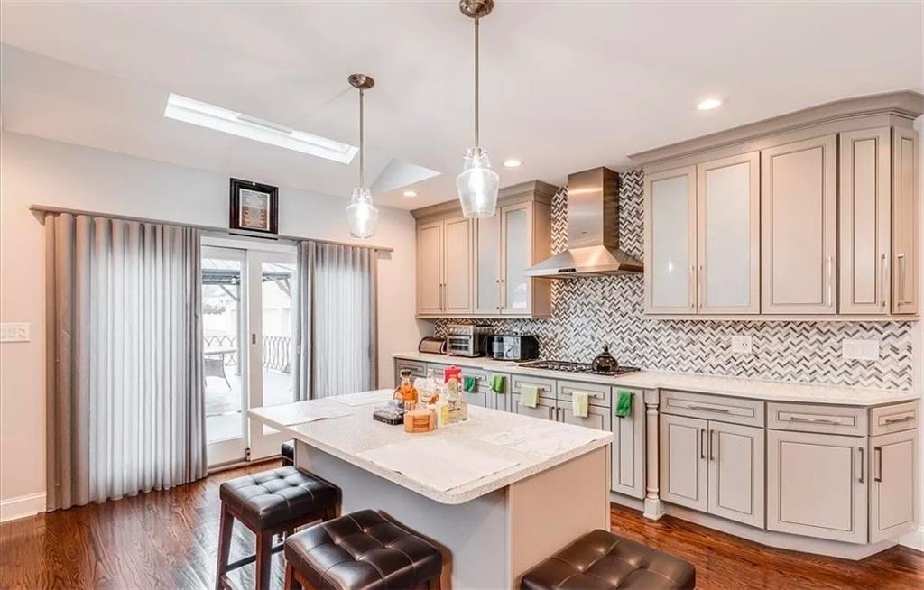 Single Family Central  Nassau, NY 11510, MLS-496957-12