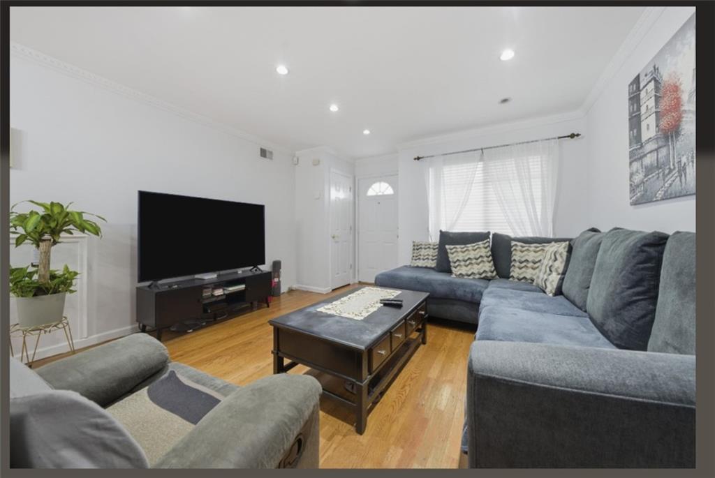 Single Family Bergen Beach  Brooklyn, NY 11234, MLS-497009-20