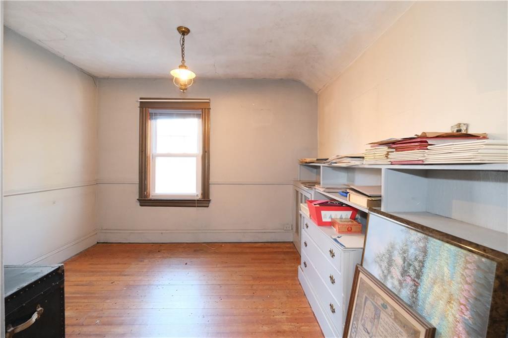 Single Family Leverett  Staten Island, NY 10308, MLS-497074-21