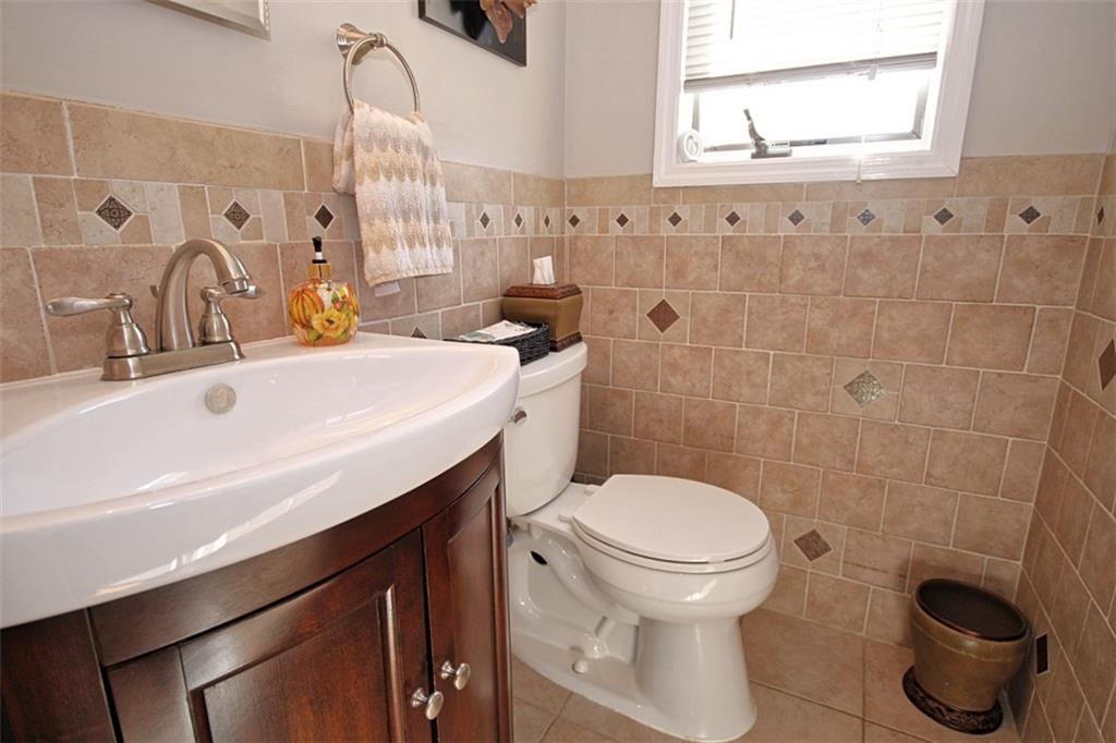 Single Family Pompey  Staten Island, NY 10312, MLS-497106-10