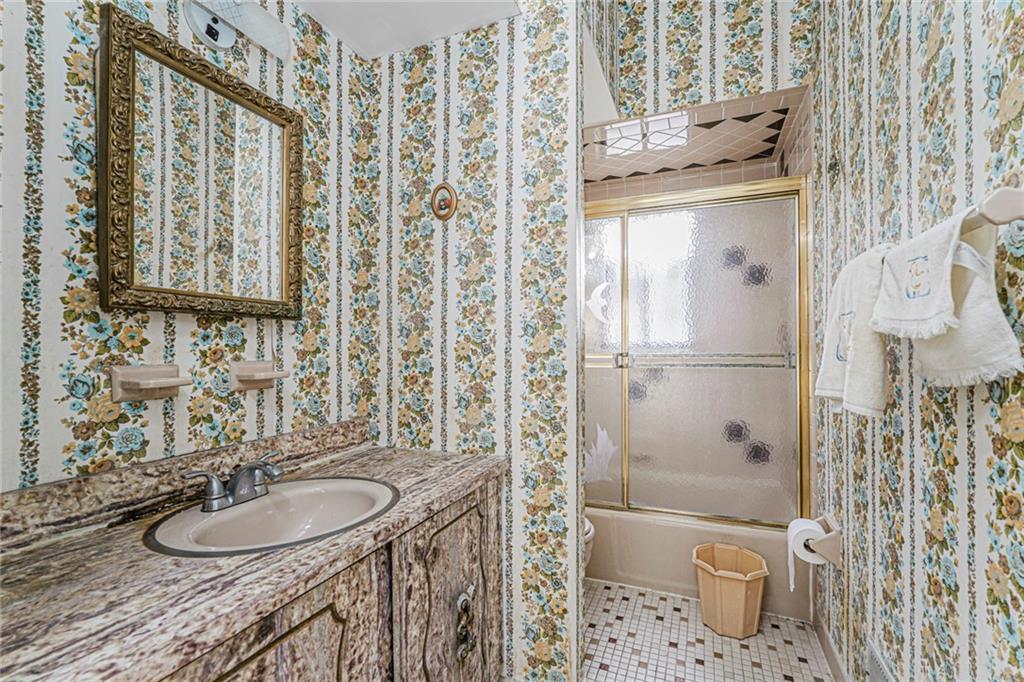 Single Family Jefferson  Staten Island, NY 10306, MLS-497140-28