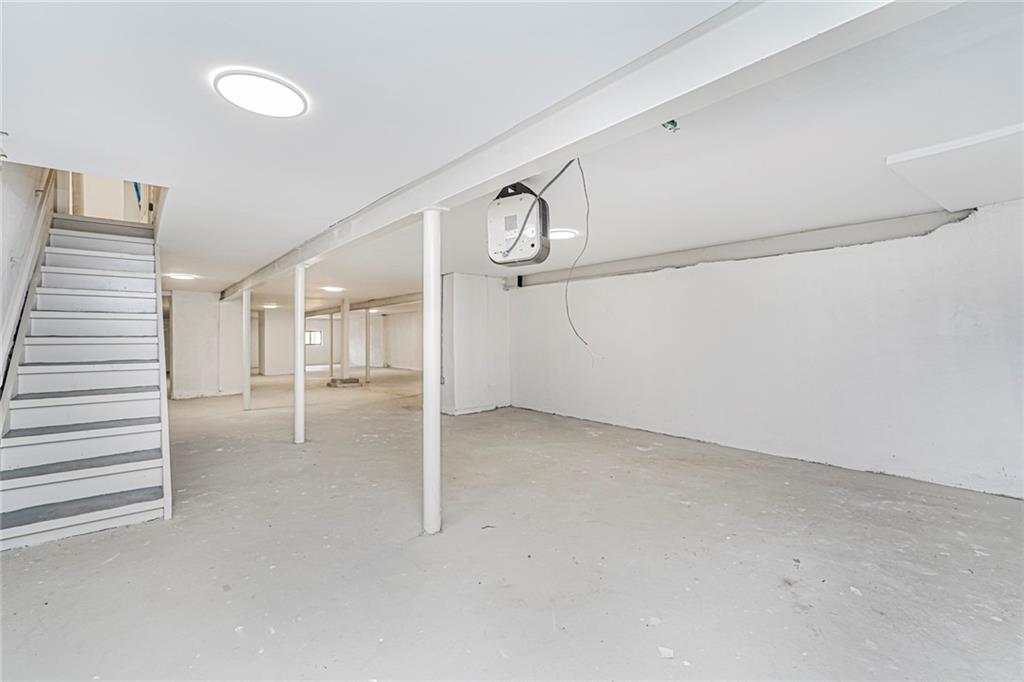 Two Family Bay  Staten Island, NY 10305, MLS-497152-37