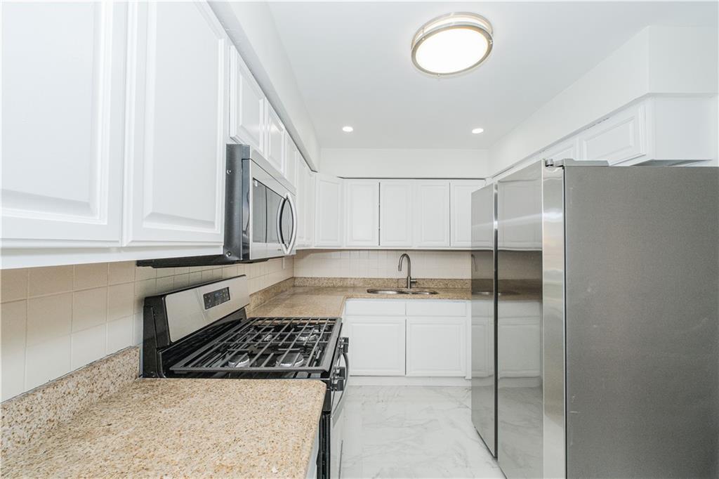 Single Family Oakville  Staten Island, NY 10314, MLS-497261-10