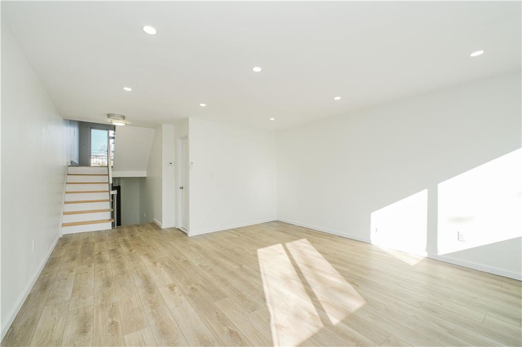 Single Family Oakville  Staten Island, NY 10314, MLS-497261-4