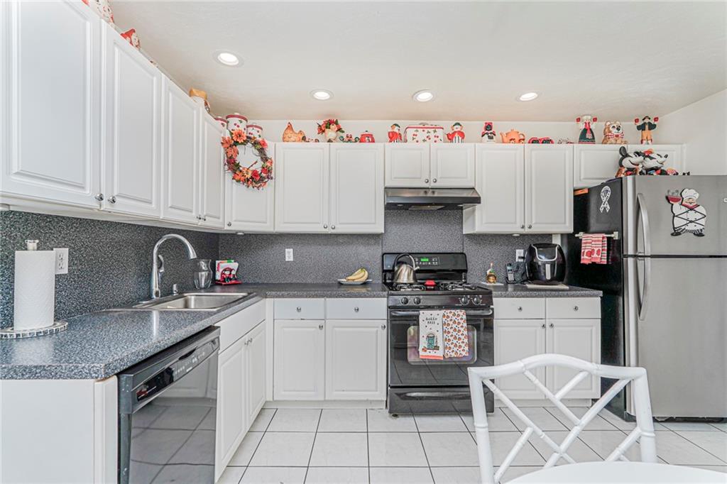 Single Family Medina  Staten Island, NY 10306, MLS-497267-9