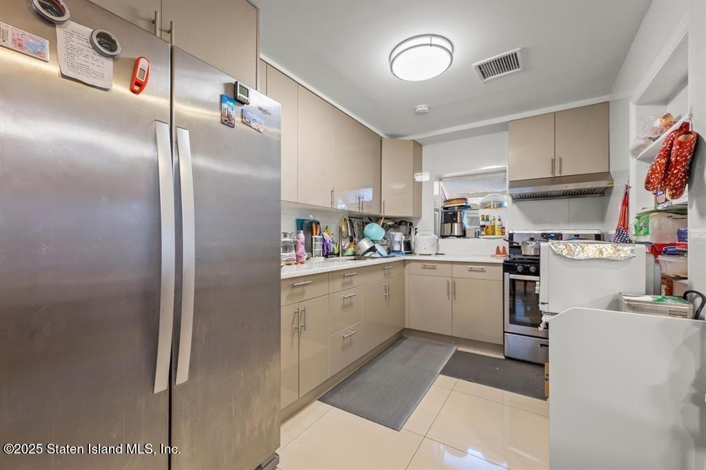 Single Family Fingerboard  Staten Island, NY 10305, MLS-497275-3