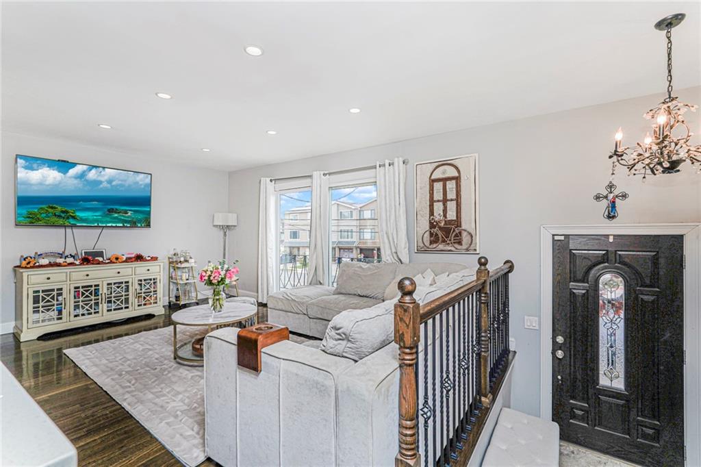 Single Family Drumgoole  Staten Island, NY 10312, MLS-497432-4