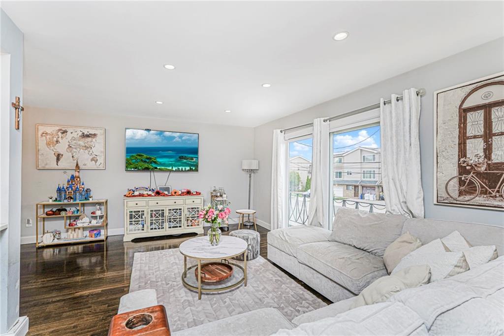 Single Family Drumgoole  Staten Island, NY 10312, MLS-497432-5