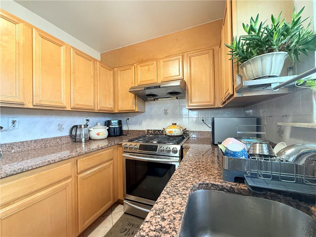 Single Family Geo  Staten Island, NY 10304, MLS-497480-11