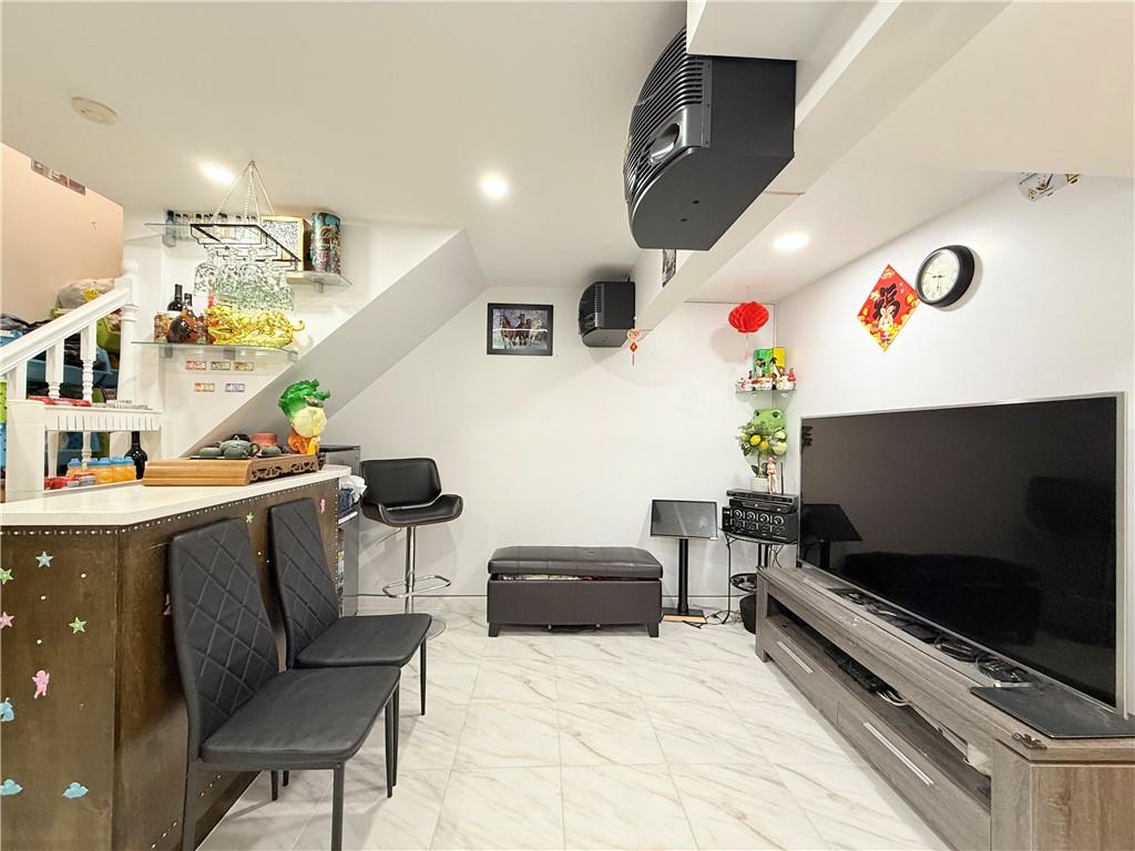 Single Family Geo  Staten Island, NY 10304, MLS-497480-27