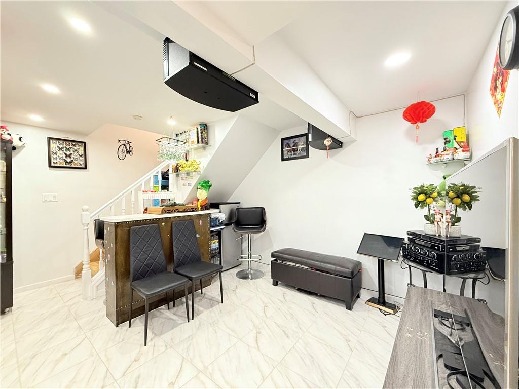 Single Family Geo  Staten Island, NY 10304, MLS-497480-28