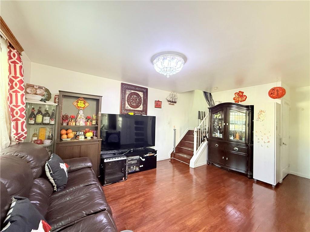 Single Family Geo  Staten Island, NY 10304, MLS-497480-9