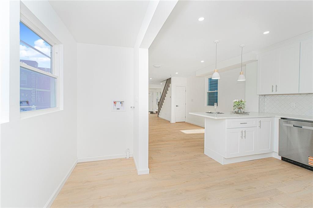 Single Family Laforge  Staten Island, NY 10302, MLS-497487-12