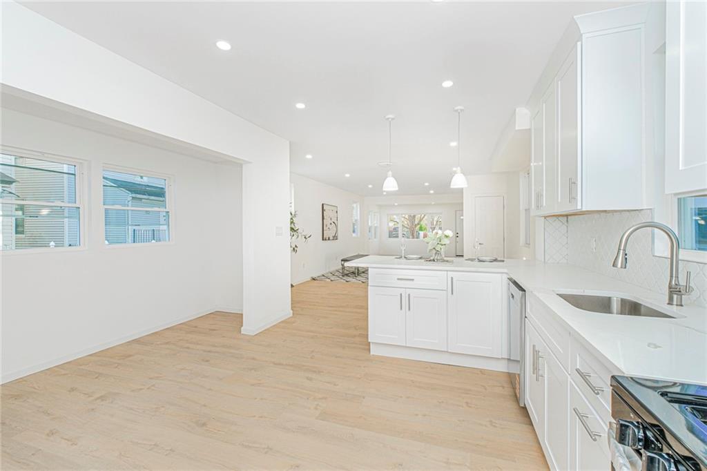 Single Family Laforge  Staten Island, NY 10302, MLS-497487-17