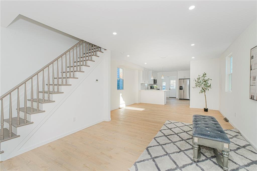 Single Family Laforge  Staten Island, NY 10302, MLS-497487-3