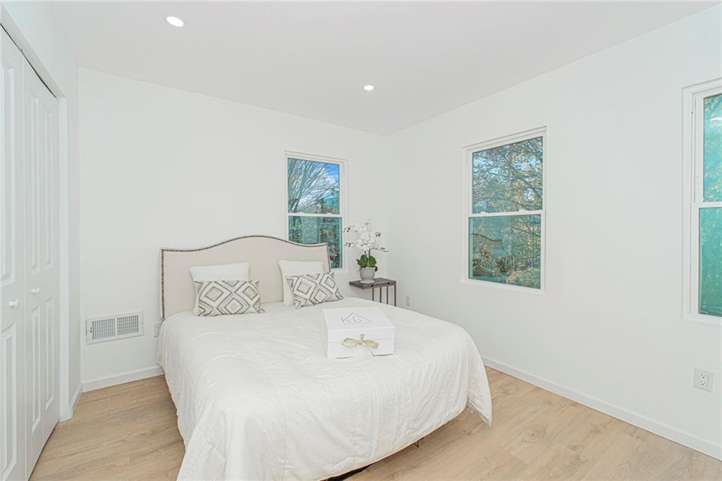 Single Family Laforge  Staten Island, NY 10302, MLS-497487-9