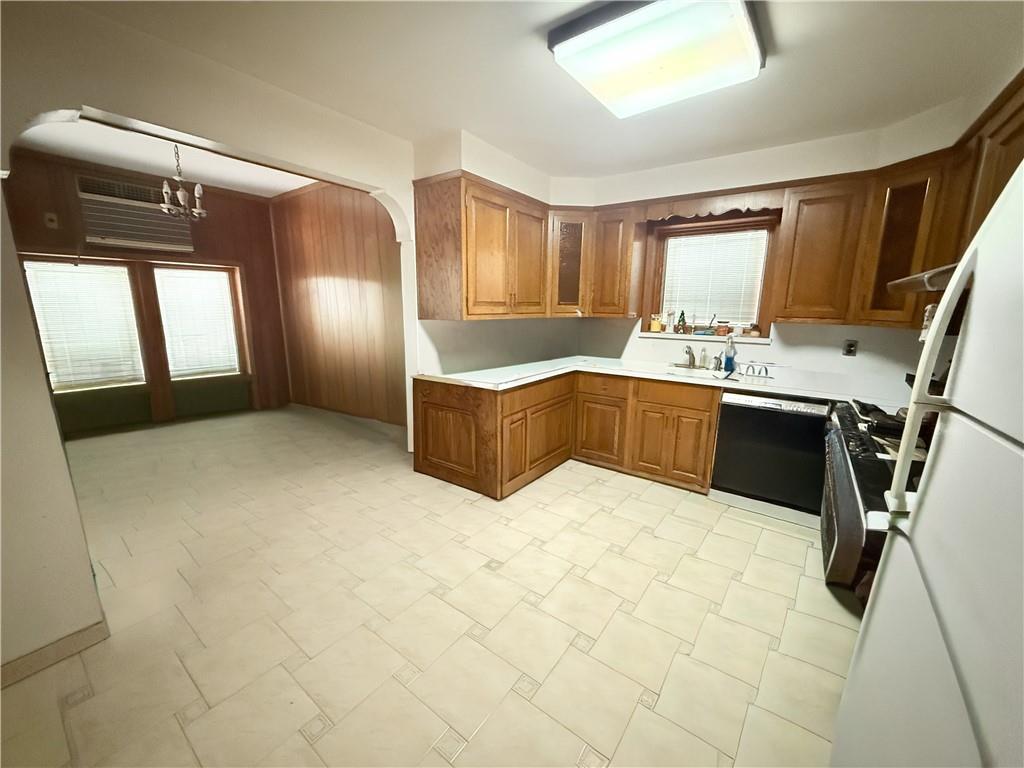 Single Family 28th  Brooklyn, NY 11229, MLS-497532-10