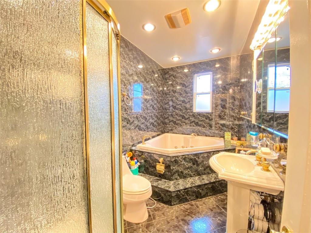 Single Family Avenue Y  Brooklyn, NY 11235, MLS-497580-16