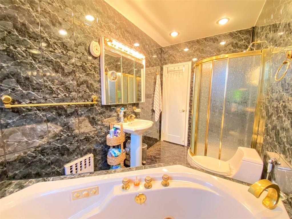 Single Family Avenue Y  Brooklyn, NY 11235, MLS-497580-17