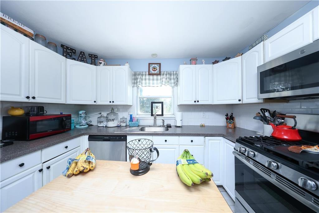 Single Family Pleasant Plains  Staten Island, NY 1309, MLS-497583-11