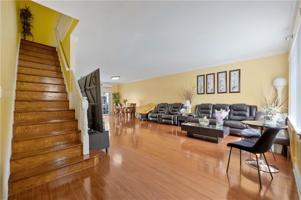 Single Family Avenue Y  Brooklyn, NY 11235, MLS-497636-4