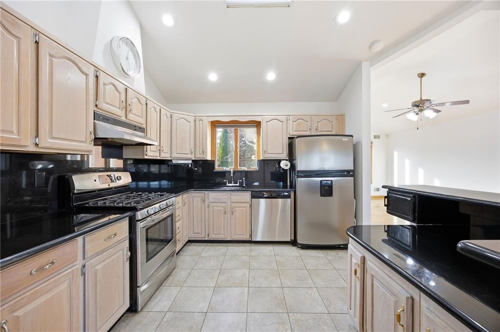 Single Family Albright  Staten Island, NY 10304, MLS-497815-10