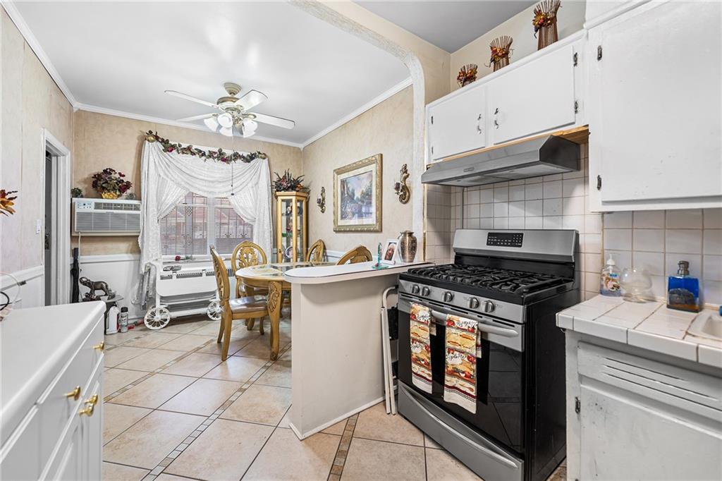 Single Family Avenue B  Brooklyn, NY 11236, MLS-497850-10